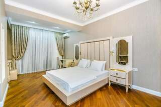 Апартаменты Nizami Street VIP Apartment Баку Апартаменты с 3 спальнями-106