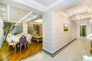 Апартаменты Nizami Street VIP Apartment Баку Апартаменты с 3 спальнями-70